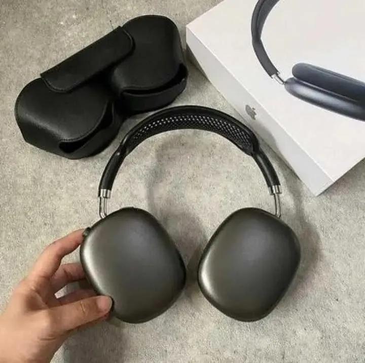 P9 Wireless Bluetooth Headphones – Premium Over-Ear Stereo Headset with Cushioned Ear Cups, Built-In Mic & 3–4 Hour Battery – Black